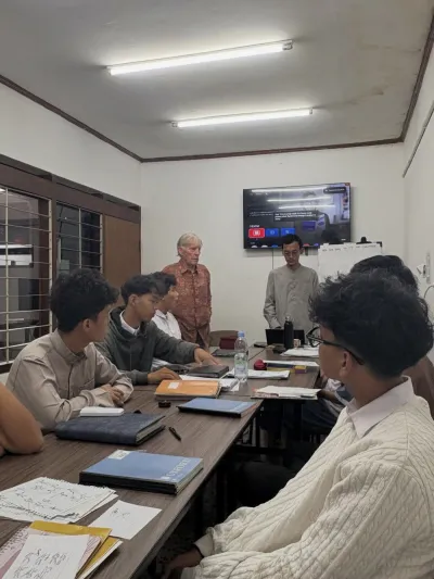 Talk with Native & Global Friends