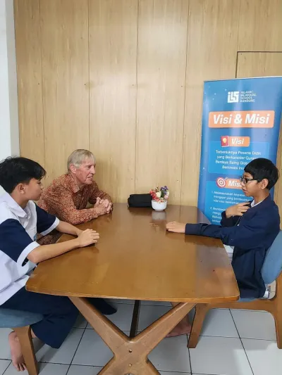 Talk with Native & Global Friends